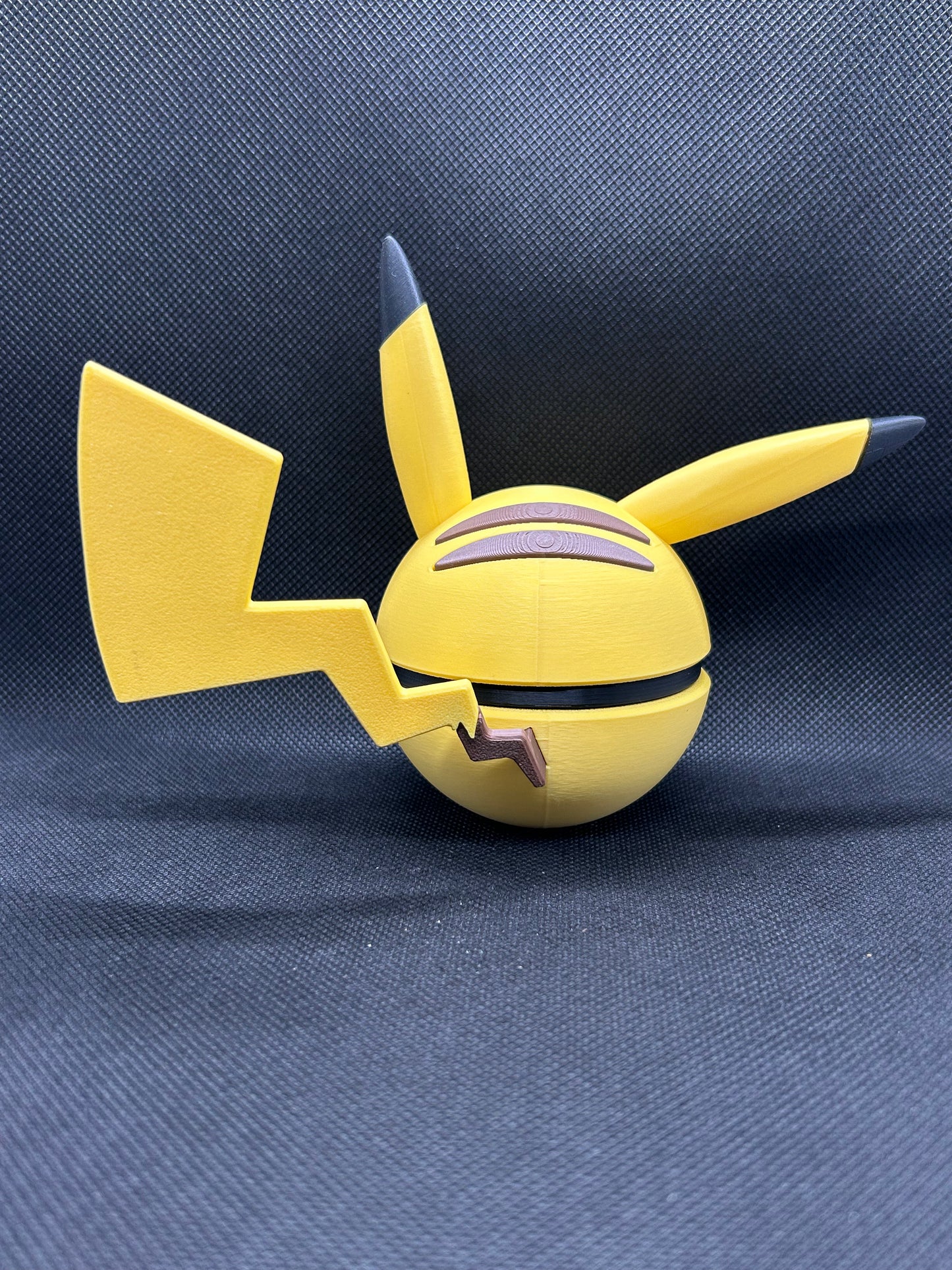 Pikachu Pokeball