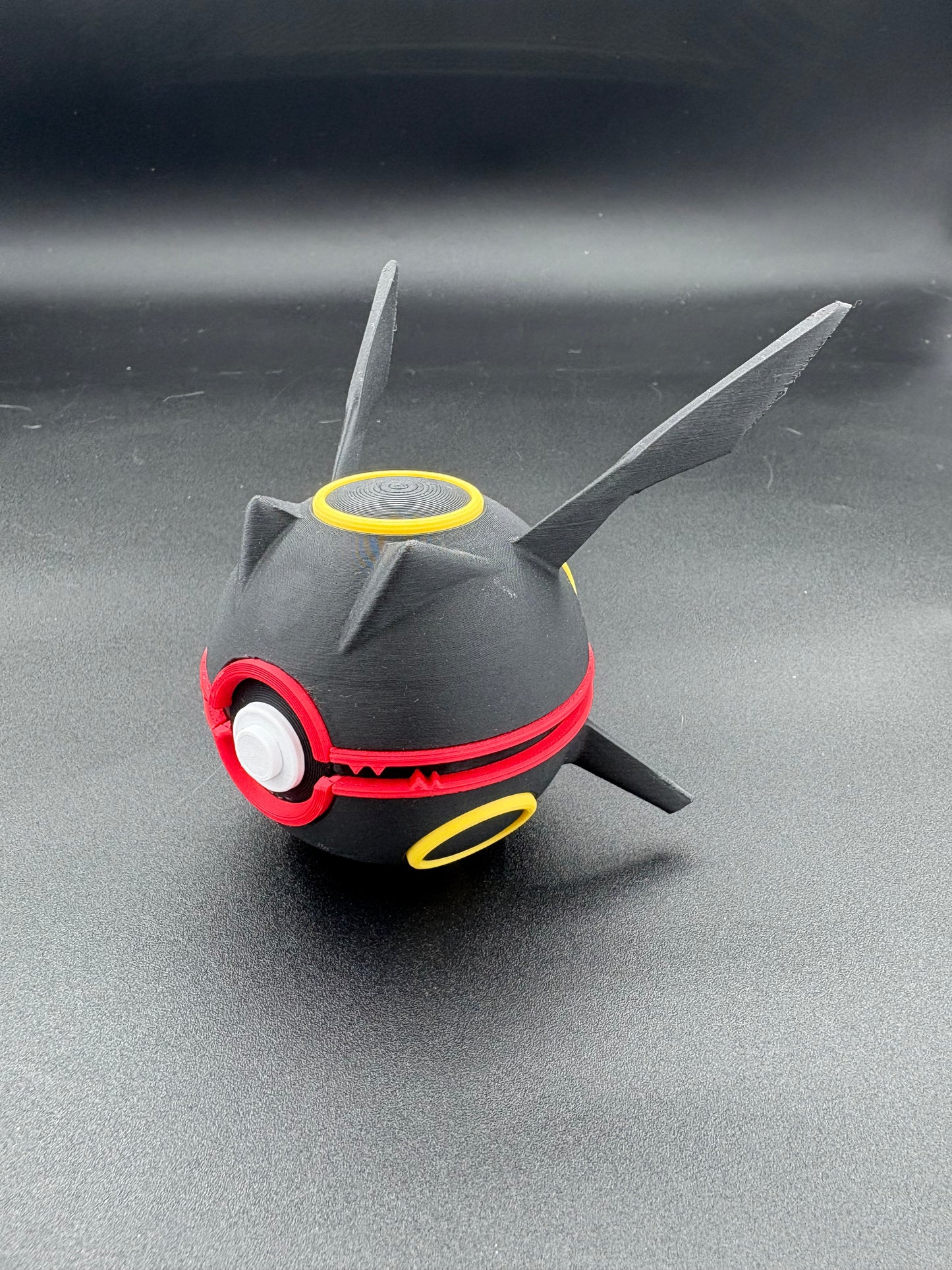 Shiny Rayquaza pokeball