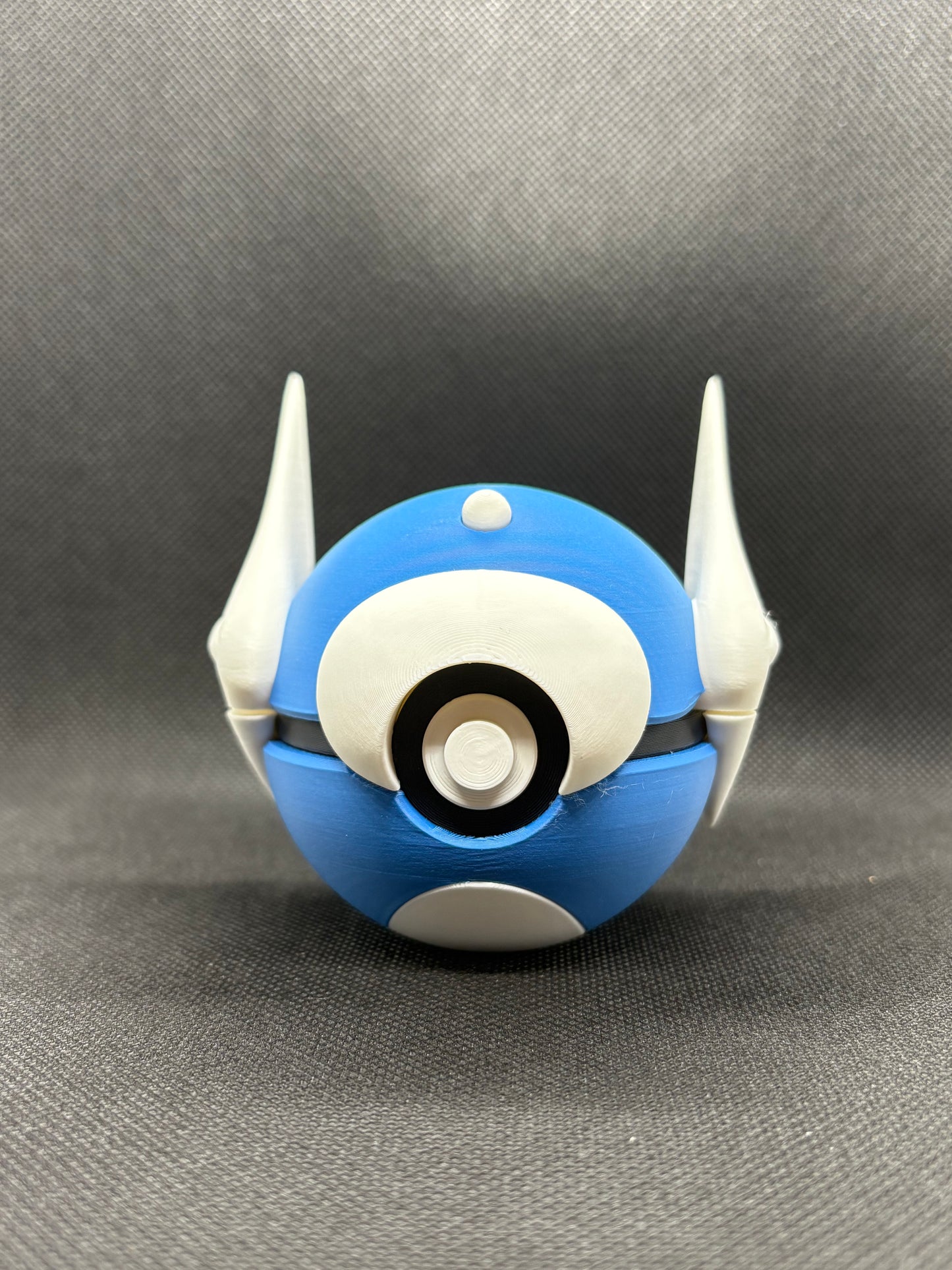 Dratini Pokeball
